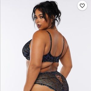 savage-x-fenty-intimates-sleepwear-savage-x-fenty-limited-edition